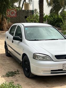 اوبل استرا